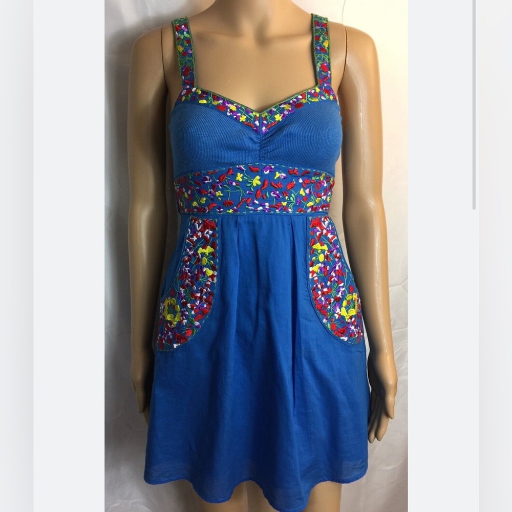 Vintage embroidered free people dress. Size 6